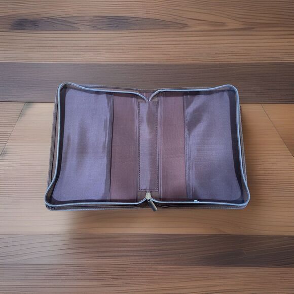 Eccolo World Traveler Brown Zippered Bible Cover Embossed Cross Handle - Picture 2 of 5